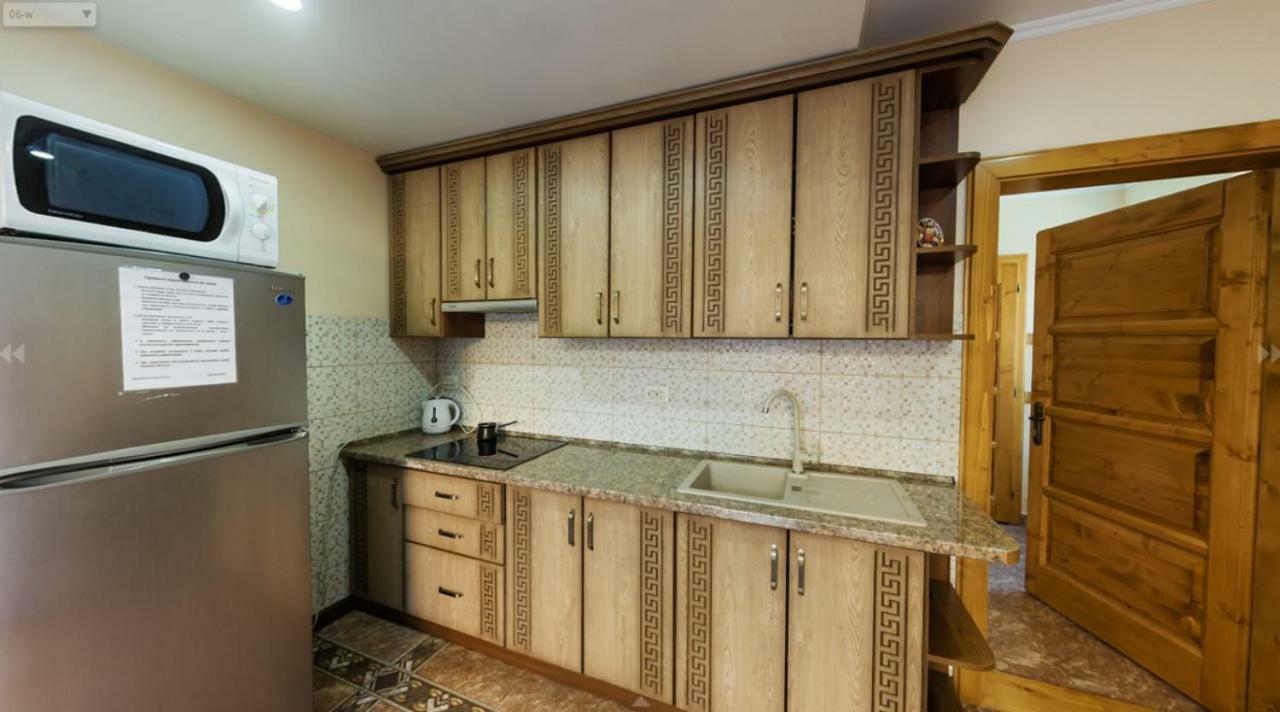 Mini Hotel Solnce Karpat Poljana Exterior foto